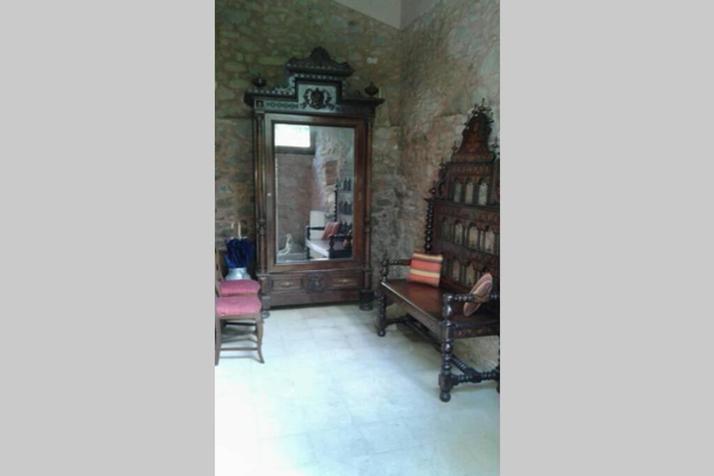 La Badenca. Masia Catalana Del S. XVII Riudaura Екстер'єр фото