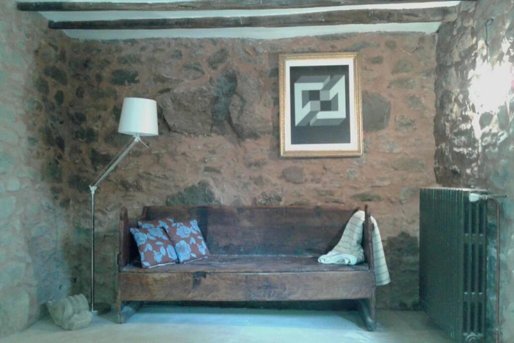 La Badenca. Masia Catalana Del S. XVII Riudaura Екстер'єр фото